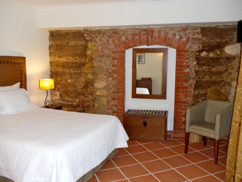 فندق Casa Do Largo - Golega - Turismo De Habitacao الغرفة الصورة